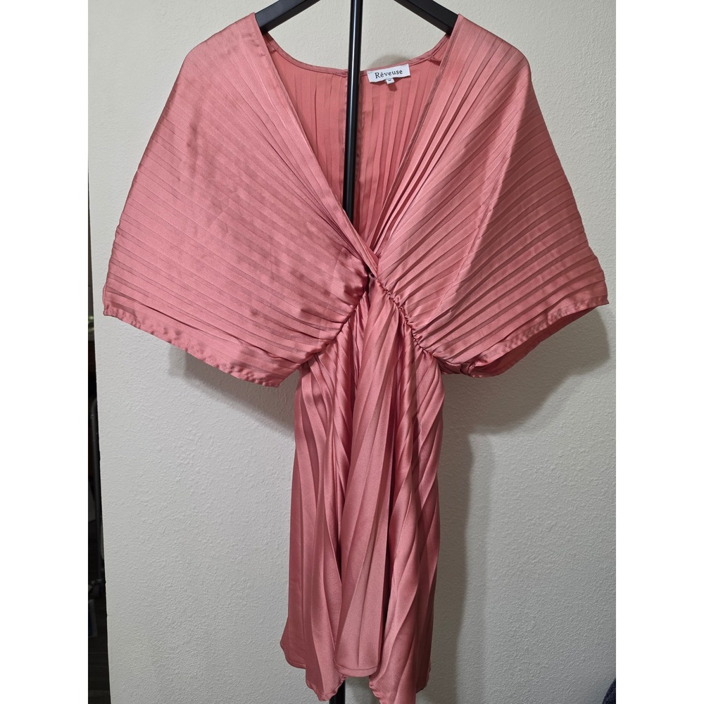 Reveuse Rose Pink Pleated Mini Dress Butterfly Sleeve Twist Front V-Neck Medium
